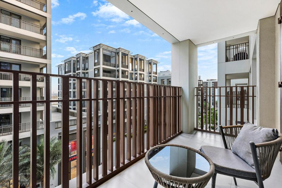 Apartment First Class 2br Design Meets Comfort