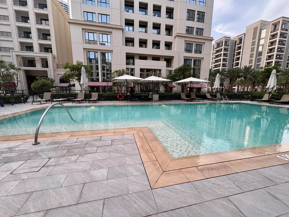 Apartment First Class 2br Design Meets Comfort Dubai