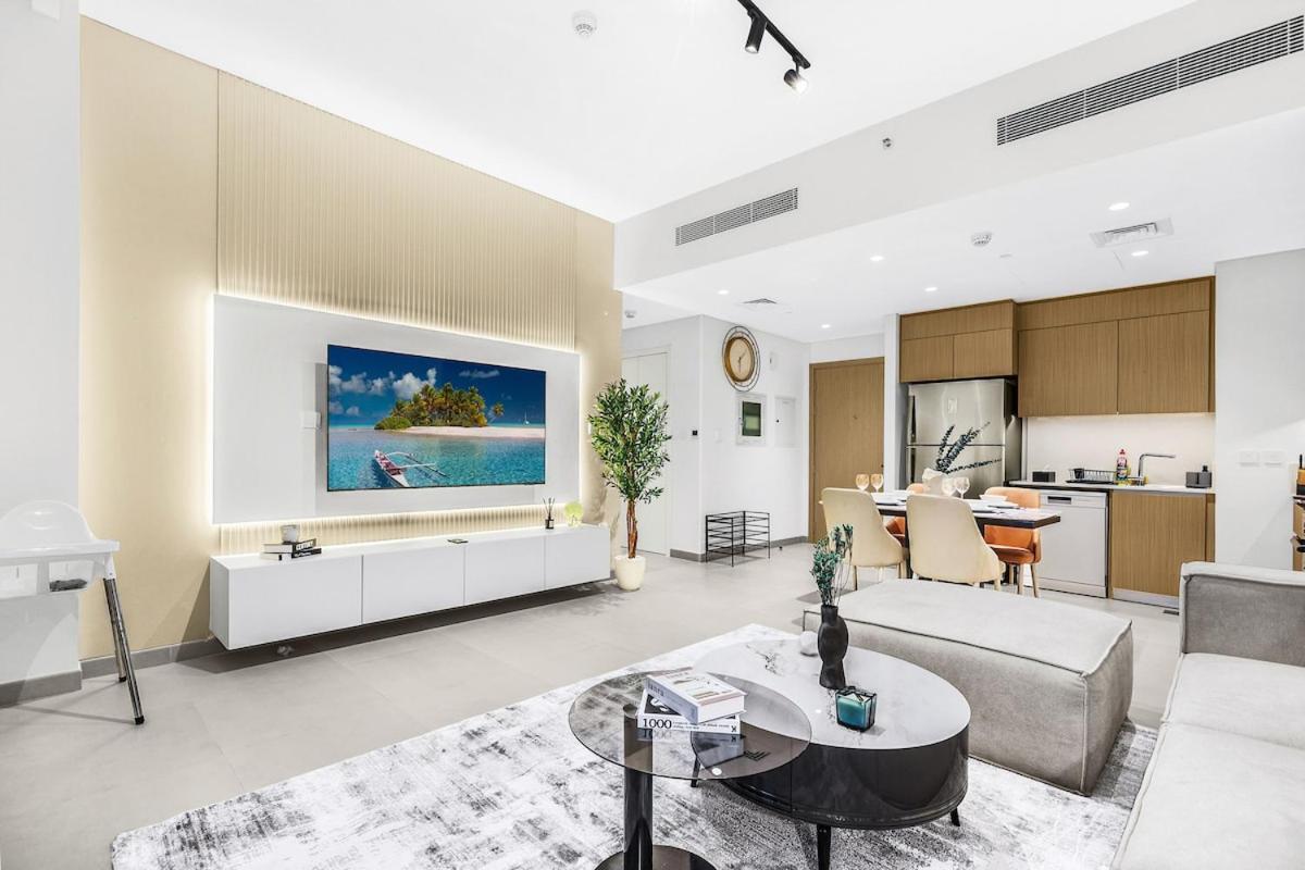 Apartment First Class 2br Design Meets Comfort